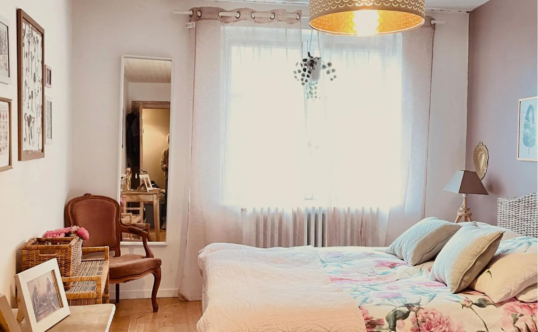 Chambre Rose Entre Lyon Et Beaujolais - Piscine Lentilly France