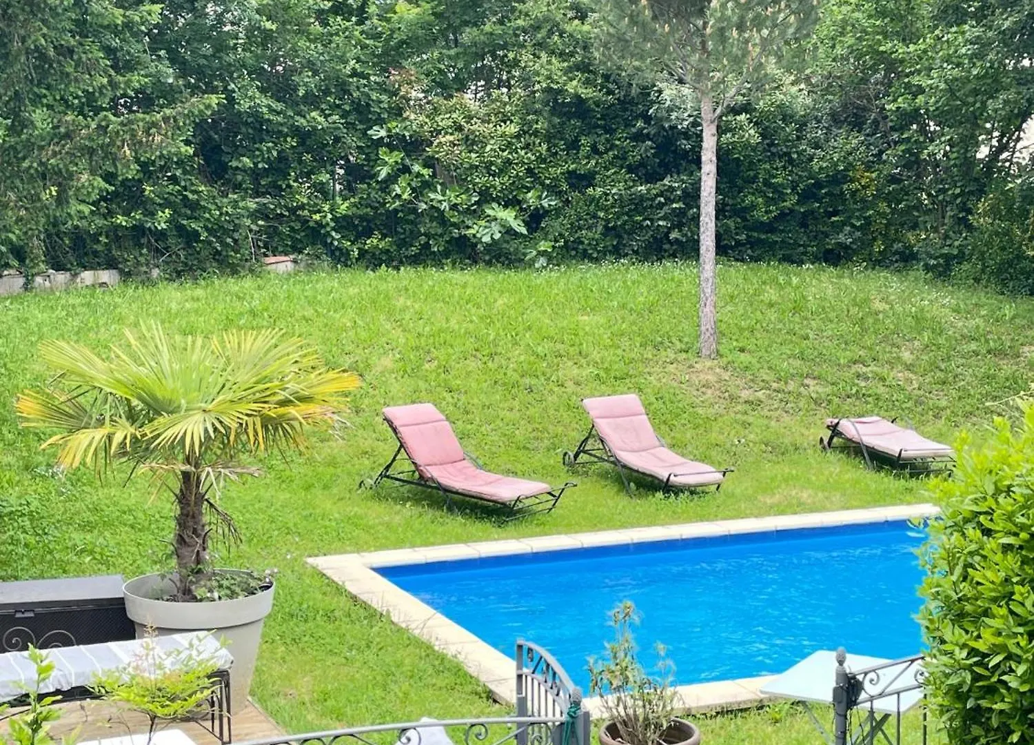 Chambre Rose Entre Lyon Et Beaujolais - Piscine Lentilly 0*,